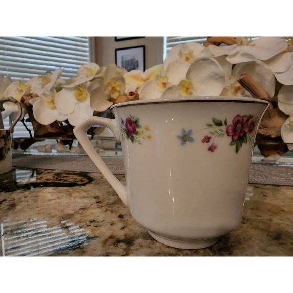 Floral Teacup - Picture 2 of 5